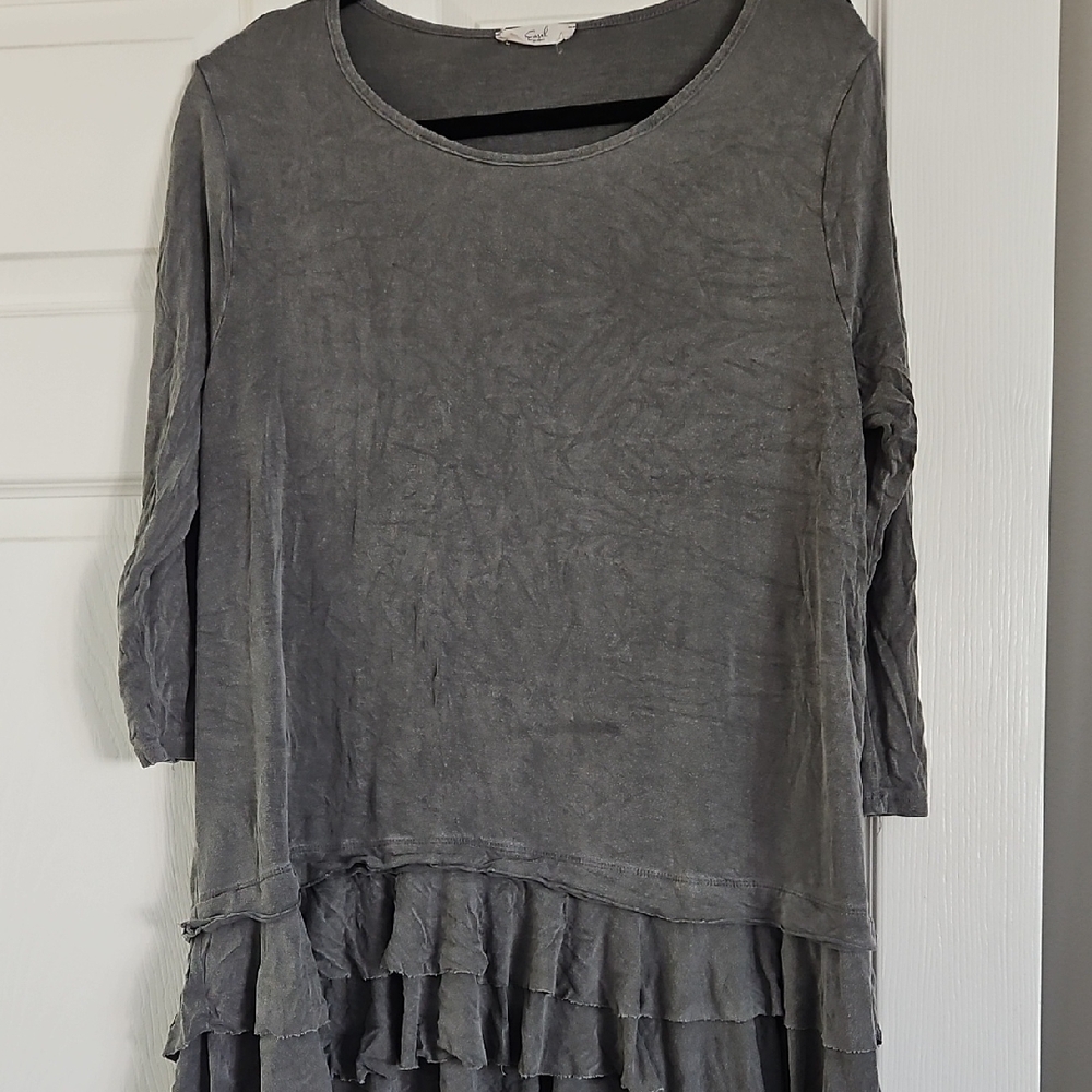 Easel Charcoal Knit Top